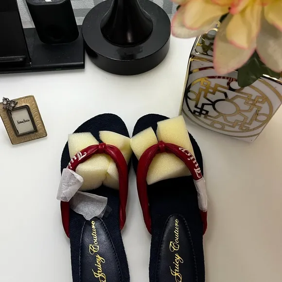 ❤️JUICY COUTURE SANDALS❤️