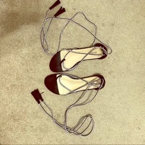 Justfab Black and White Tie-Up sandals Size 8.5