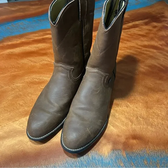 Justin Boots Basics Brown Leather Cowboy Boots size 9.5
