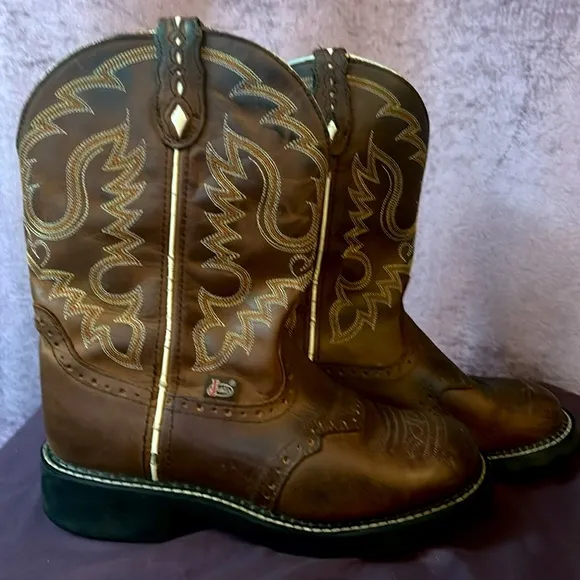 Justin cowboy boots