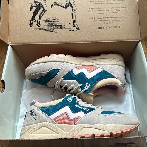 KARHU Aria 95 Unisex Sneakers