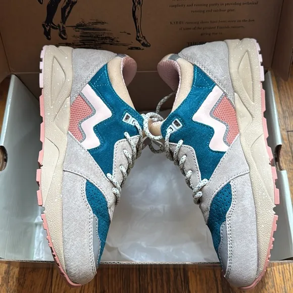 KARHU Aria 95 Unisex Sneakers