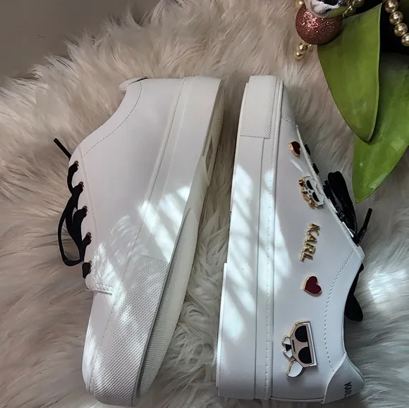 Karl Lagerfeld Women Sneaker new