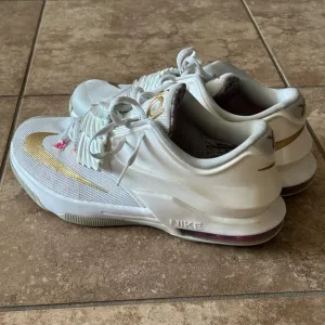 KD 7 Aunt Pearls