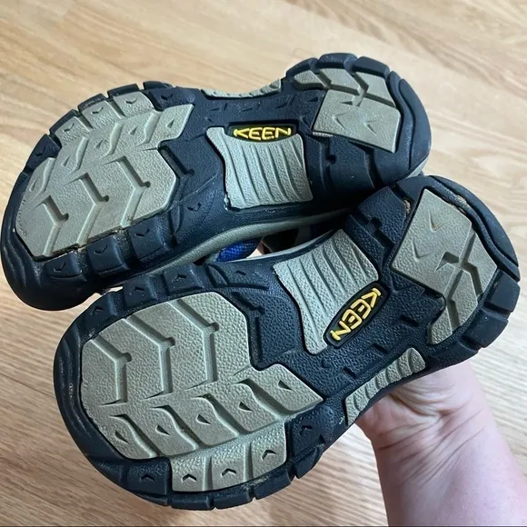Keen Blue Sandals Sz 10 Kids Boys Washable Outdoors Caged