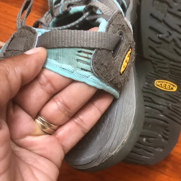 Keen Newport Sandals sz 9