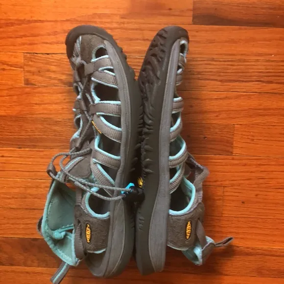 Keen Newport Sandals sz 9