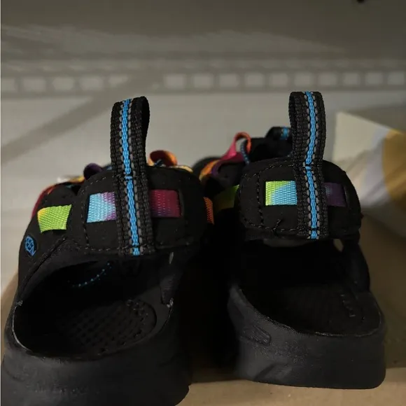 Keen Whisper Sandals 9.5