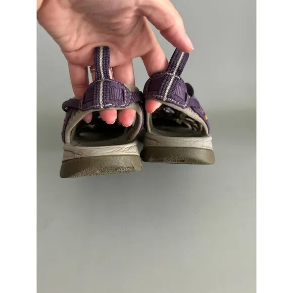 Keens Sandals Youth Size 4 Purple EUC
