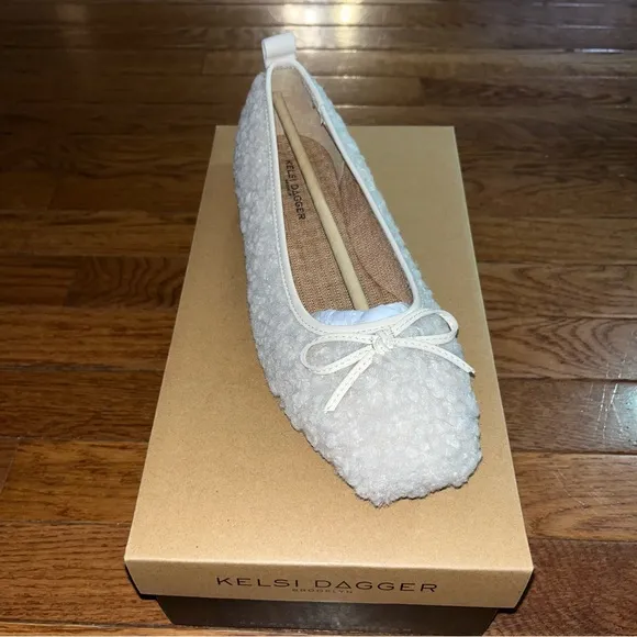 Kelsi Dagger Frankie Sherpa Ballet Flats Natural Cream like Women’s Size 8 NIB
