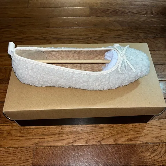 Kelsi Dagger Frankie Sherpa Ballet Flats Natural Cream like Women’s Size 8 NIB
