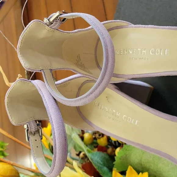 KENNETH 💜 COLE HEELS