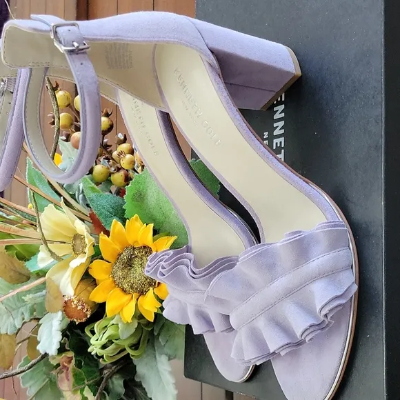 KENNETH 💜 COLE HEELS
