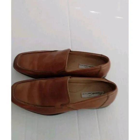 Kenneth Cole Leather Loafers Dress Shoes Slip On Comfort Brown Size?
