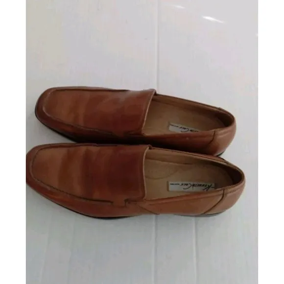 Kenneth Cole Leather Loafers Dress Shoes Slip On Comfort Brown Size?
