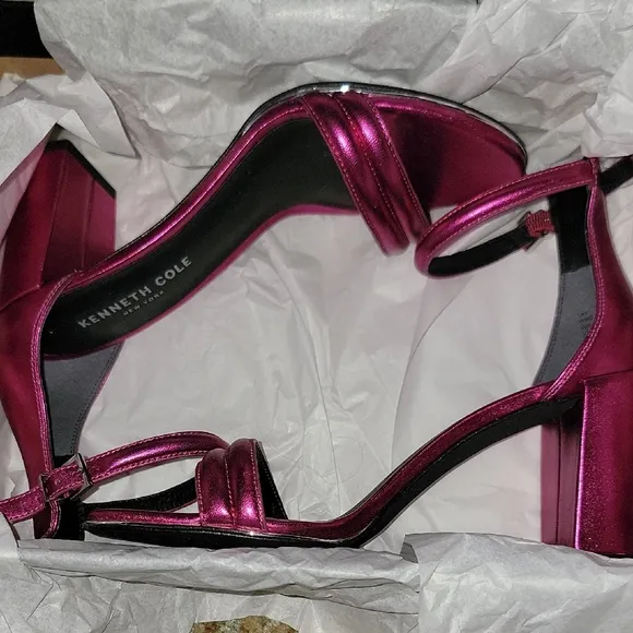 Kenneth Cole Women's Pink Heeled Sandals