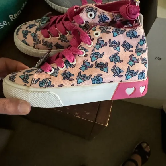 Kids Disney Lilo and Stich sneakers-new