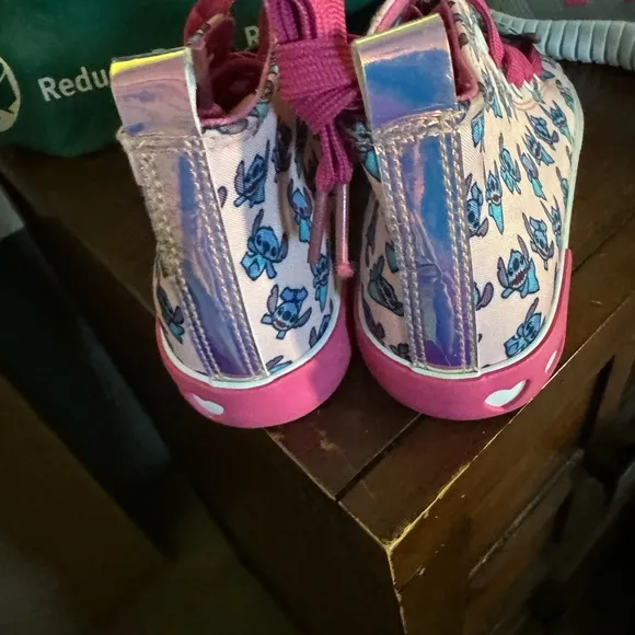 Kids Disney Lilo and Stich sneakers-new