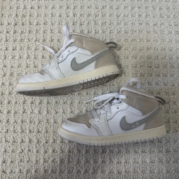 Kids' Jordan 1 Mid SE Craft GS Inside Out- White Sail