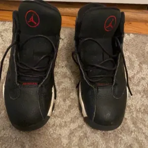 Kids JORDANS SIZE 13C - leather