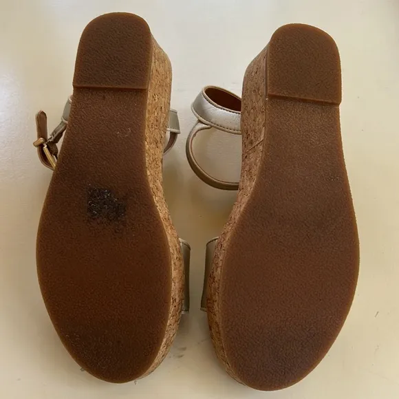 KIDS Ugg Cork Sandals SZ 5