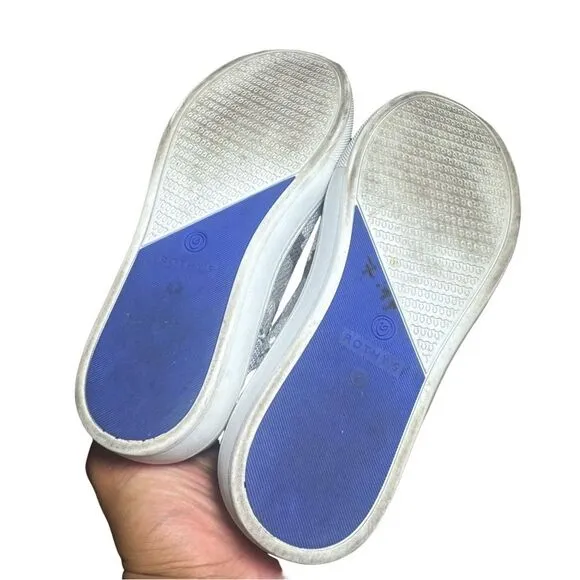 Kids Rothy’s sneakers camo size K2