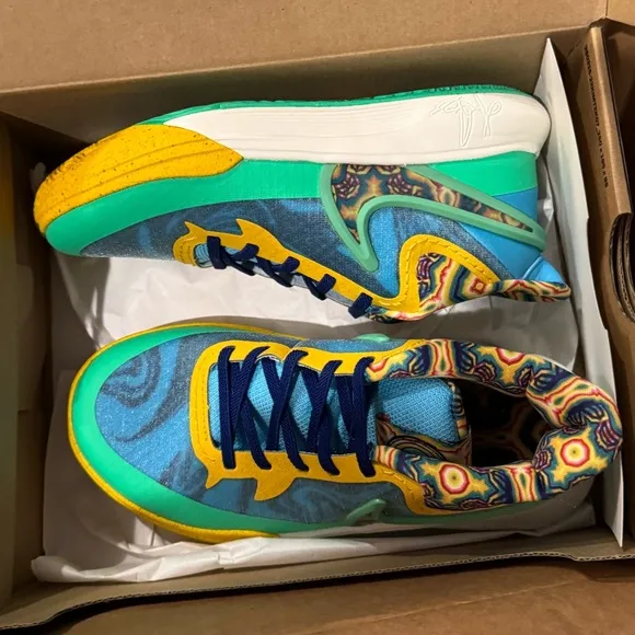 Kyrie 8 GO SE (PS) Nike Baltic Blue Multi Color Youth 1.5 NIB ✨