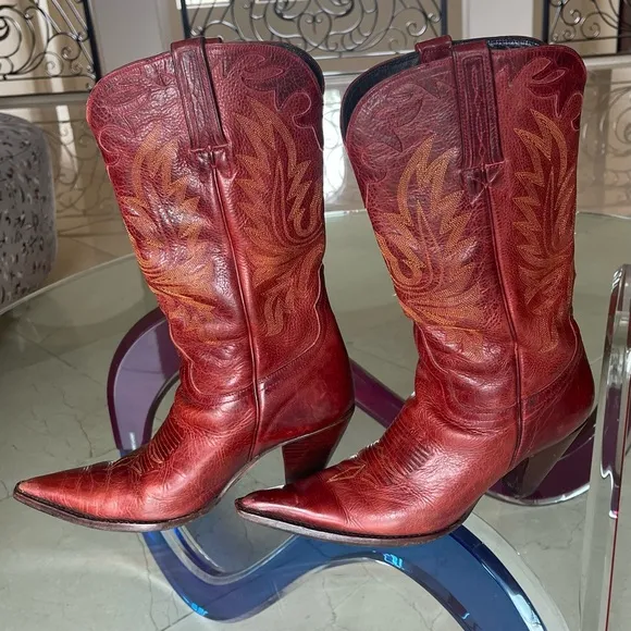 Ladies Charlie 1 Horse Red Artisan Handcrafted Western Cowgirl Boots Size: 7B