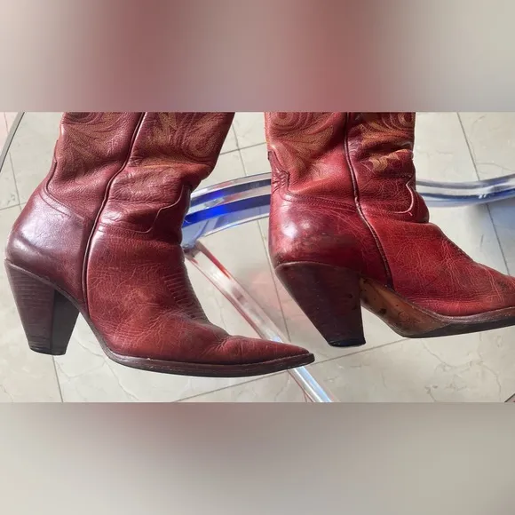 Ladies Charlie 1 Horse Red Artisan Handcrafted Western Cowgirl Boots Size: 7B