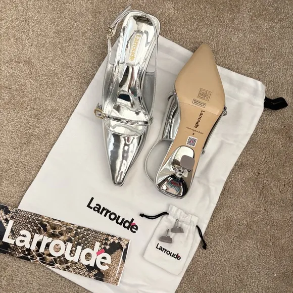 Larroudé Women's Silver Kitten Heels