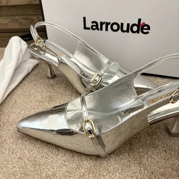 Larroudé Women's Silver Kitten Heels