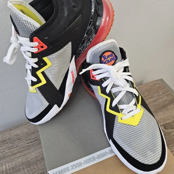 LeBron XV111 Low Nike, 8 Men's, White/ Bright  Crimson- Black