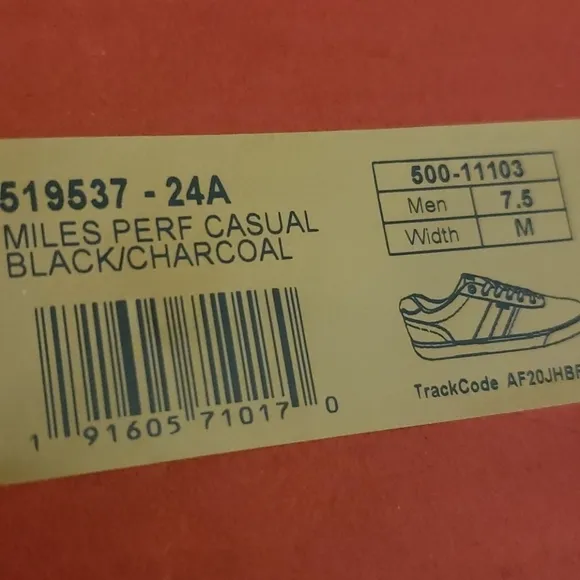 LEVI'S Men Performance Sneakers size 7.5