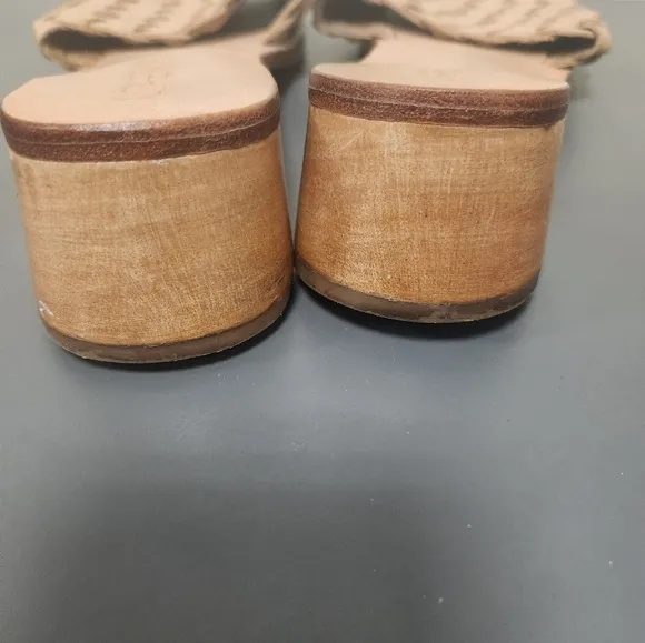 Liberte Santorini Woven leather block heel sandals Tan Cream Sz 11
