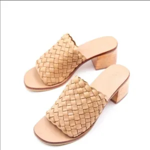 Liberte Santorini Woven leather block heel sandals Tan Cream Sz 11