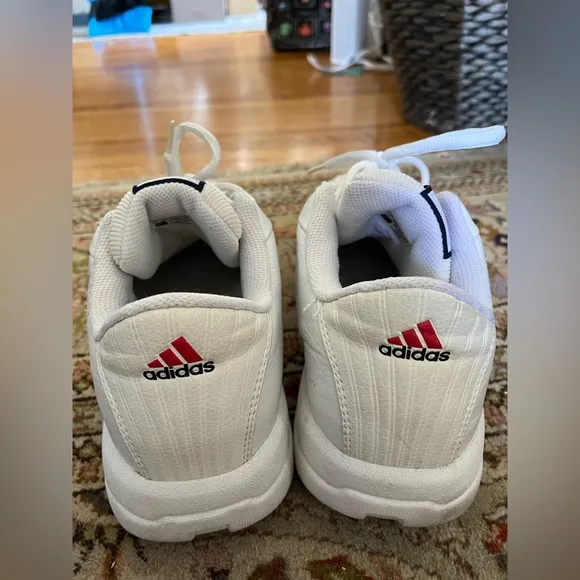 Lightly used: vintage adidas superstar collection sneakers