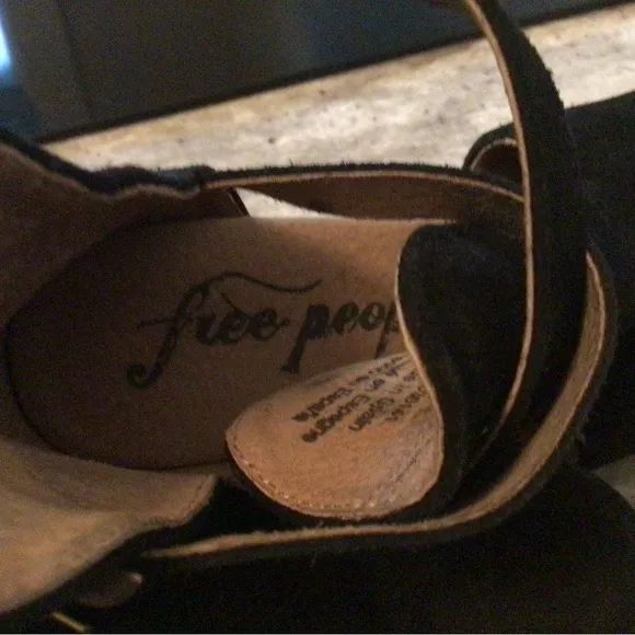 Like new Free People suede wooden clog heels