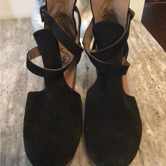Like new Free People suede wooden clog heels