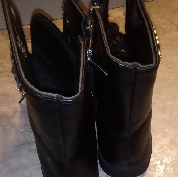 Little girl boots