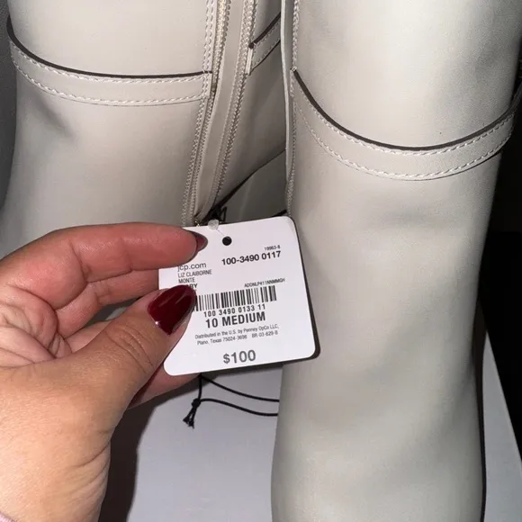 Liz Claiborne White/Ivory boots 10.5 NWT