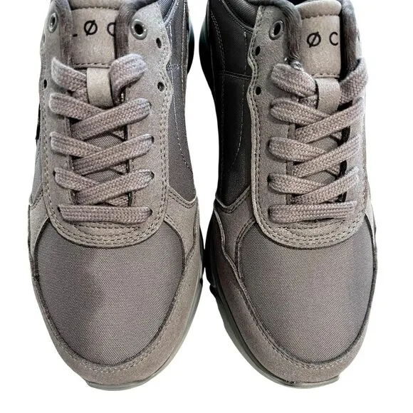 LOCI Echo Sneakers in Grey