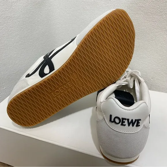Loewe Flow Runner Sneakers🌸