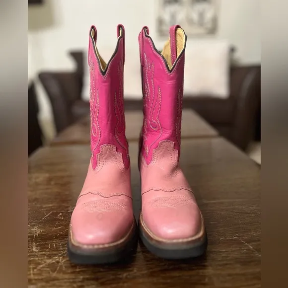 Loop‎ Acme Cowgirl Two Toned Pink Boots Size 6
