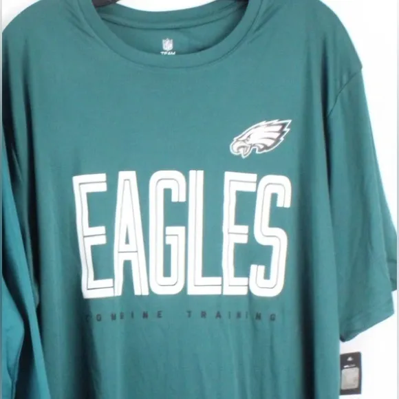 Lot of 2x NWT [NFL] Philadelphia Eagles NFL Short-Sleeve Shirt &amp; Sweatpants M XL