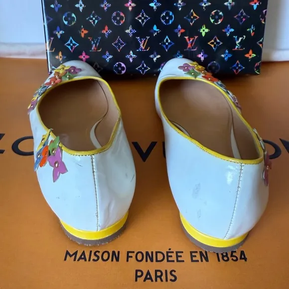 Louis Vuitton Women's White Leather Floral Ballet Flats