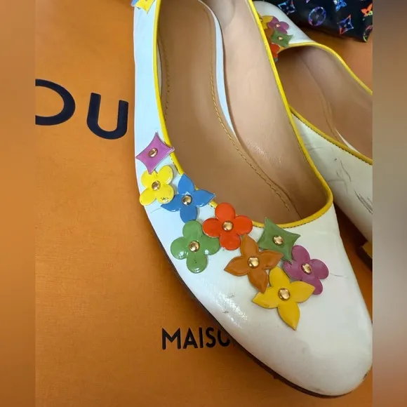 Louis Vuitton Women's White Leather Floral Ballet Flats