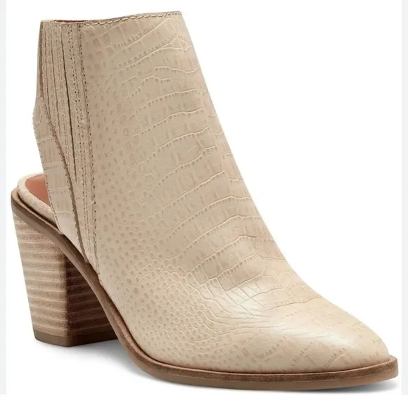 Lucky brand Shyna woman 10M beige ankle booties leather Office Festival event