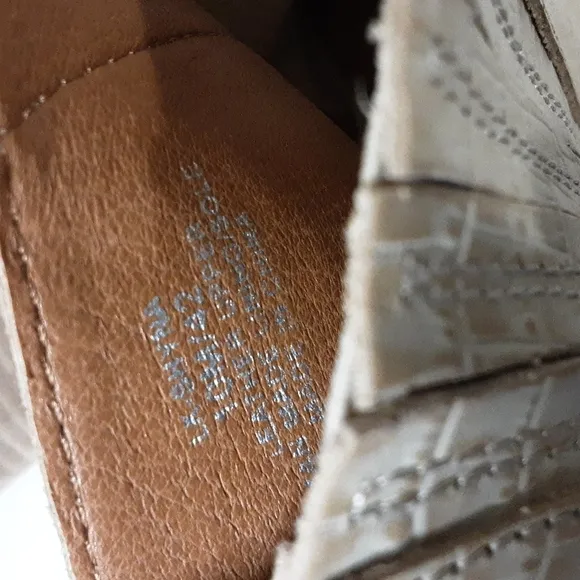Lucky brand Shyna woman 10M beige ankle booties leather Office Festival event