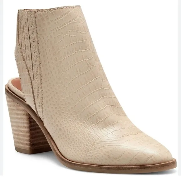 Lucky brand Shyna woman 10M beige ankle booties leather Office Festival event
