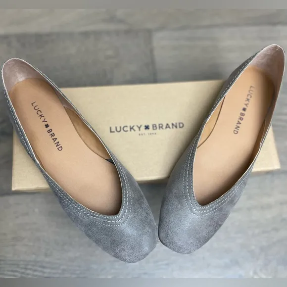 Lucky Brand Women's Alba Flats Women's Shoes - New in Box Size 5.5M